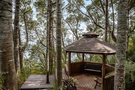 Photo of property in 34 Arapito Road, Titirangi, Auckland, 0604
