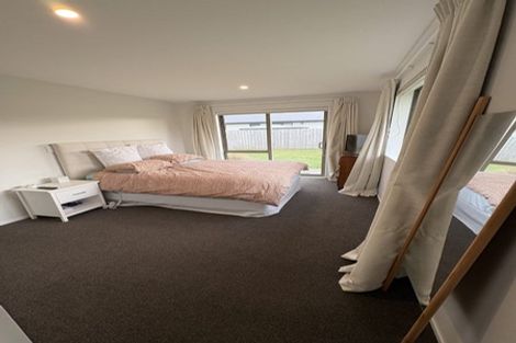 Photo of property in 33 Cressy Place, Darfield, 7510