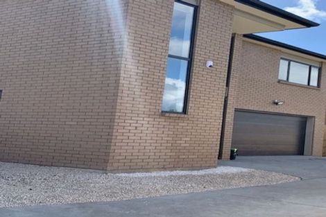 Photo of property in 9a Jillteresa Crescent, Half Moon Bay, Auckland, 2012