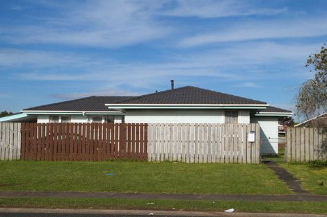 Photo of property in 41 Cottingham Crescent, Mangere East, Auckland, 2024