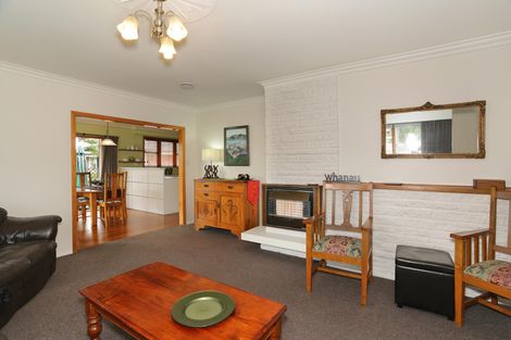 Photo of property in 2 Churchill Avenue, Hokowhitu, Palmerston North, 4410