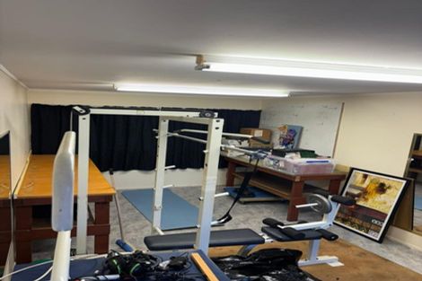 Photo of property in 105 Lincoln Road, Henderson, Auckland, 0610