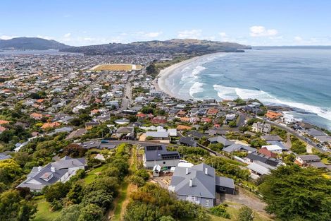 Photo of property in 113 Cliffs Road, Saint Clair, Dunedin, 9012