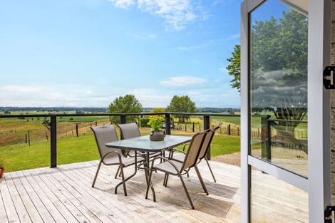 Photo of property in 112 Grove Road, Te Pahu, Hamilton, 3285