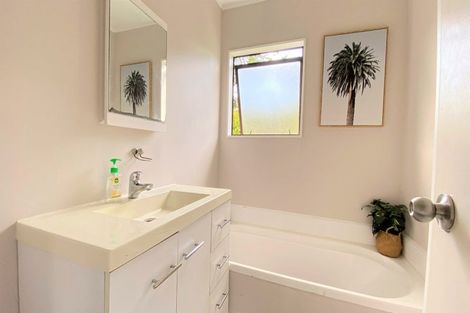 Photo of property in 19 Mona Vale, West Harbour, Auckland, 0618