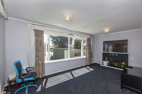 Photo of property in 44 Ruahine Street, Paraparaumu, 5032