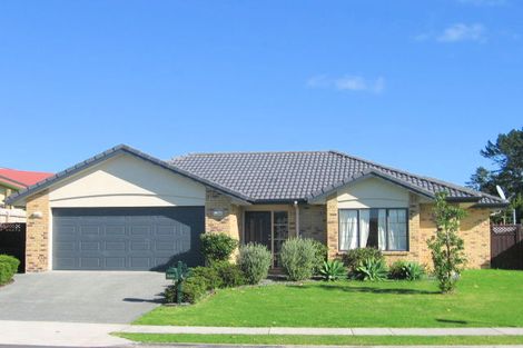 Photo of property in 70 Summerland Drive, Henderson, Auckland, 0612