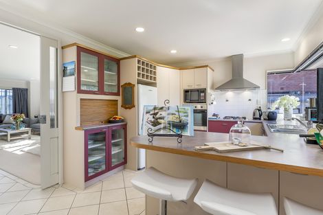 Photo of property in 12 Blackwood Drive, Wattle Downs, Auckland, 2103