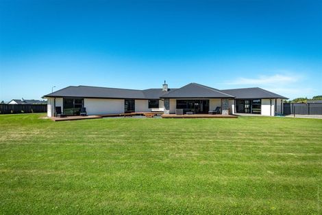 Photo of property in 62 Kingsdowne Drive, West Melton, 7618