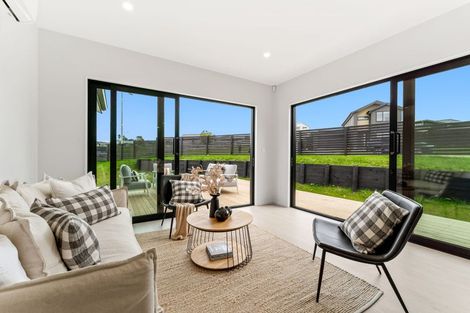 Photo of property in 35 Brigitte View, Snells Beach, 0920