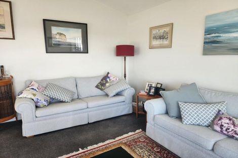 Photo of property in 11a Lismore Street, Strandon, New Plymouth, 4312