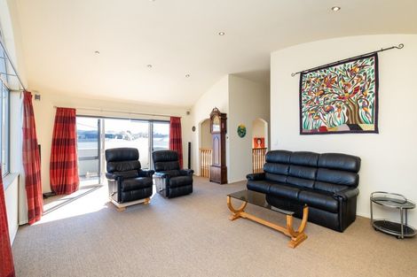 Photo of property in 9a Avenue Road, Greenmeadows, Napier, 4112