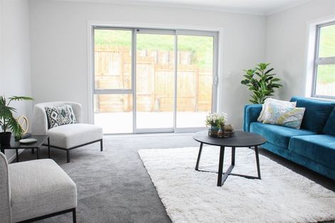 Photo of property in 9 Stockport Grove, Churton Park, 6037