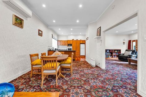 Photo of property in 19 George Street, Hawera, 4610