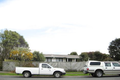 Photo of property in 49 Karina Road, Merrilands, New Plymouth, 4312