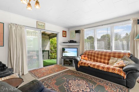 Photo of property in 8 Depot Road, Paparoa, 0571
