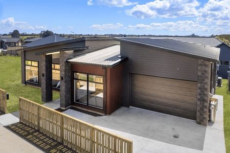 Photo of property in 111 Mclarin Road, Glenbrook, 2681