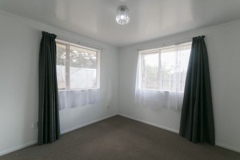 Photo of property in 56 Ruze Vida Drive, Massey, Auckland, 0614
