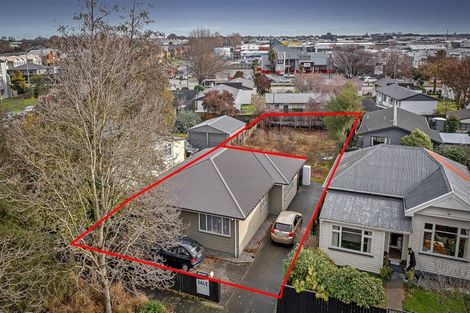 Photo of property in 19 Defoe Place, Waltham, Christchurch, 8023