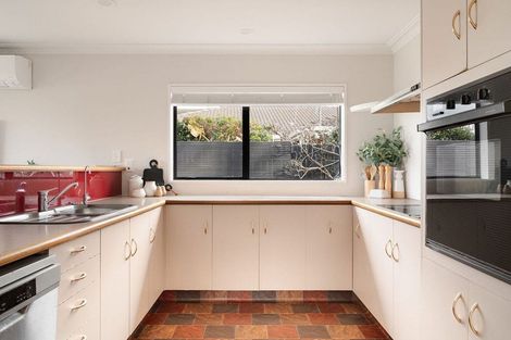 Photo of property in 3a Ninth Avenue, Tauranga, 3110