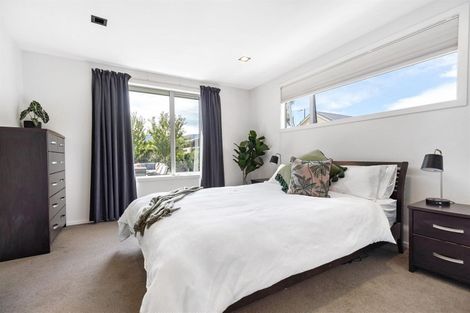 Photo of property in 11 Mystery Grove, Lake Hayes, Queenstown, 9304