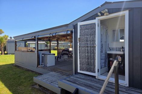 Photo of property in 104 Kauri Crescent, Matarangi, Whitianga, 3592