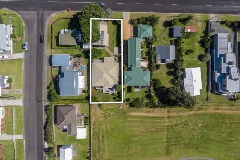 Photo of property in 21 Dillon Street, Waihi Beach, 3611