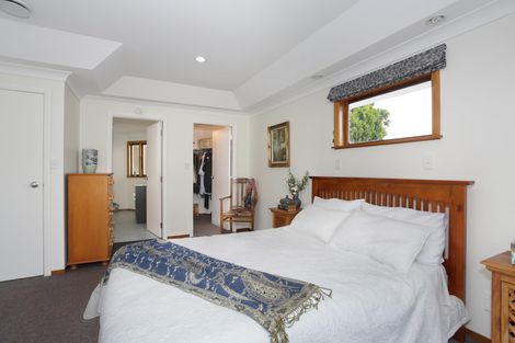 Photo of property in 2 Churchill Avenue, Hokowhitu, Palmerston North, 4410