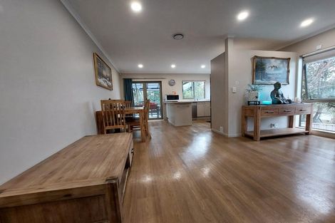 Photo of property in 20a Dolbear Street, Titirangi, Auckland, 0604