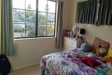 Photo of property in 6 Kuripaka Crescent, The Gardens, Auckland, 2105