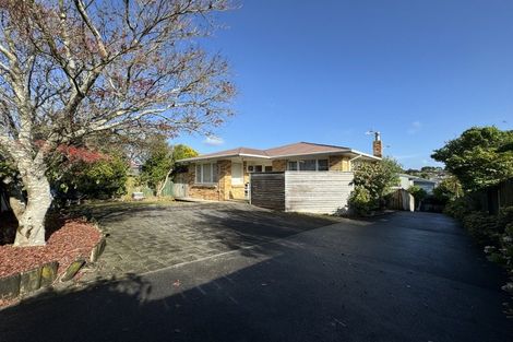 Photo of property in 1/172 Forrest Hill Road, Forrest Hill, Auckland, 0620