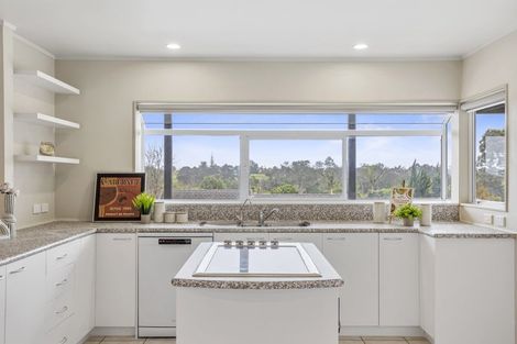 Photo of property in 16 Alec Craig Way, Gulf Harbour, Whangaparaoa, 0930