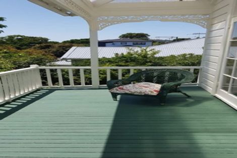 Photo of property in 16 Malvern Road, Morningside, Auckland, 1022
