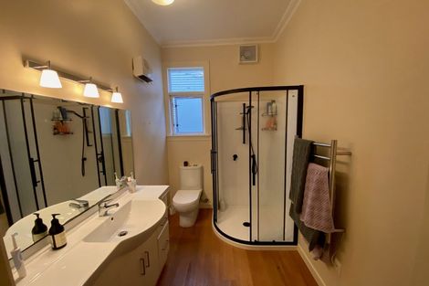 Photo of property in 52 Majoribanks Street, Mount Victoria, Wellington, 6011