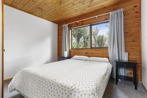 Photo of property in 114 Mountain Road, Henderson Valley, Auckland, 0612