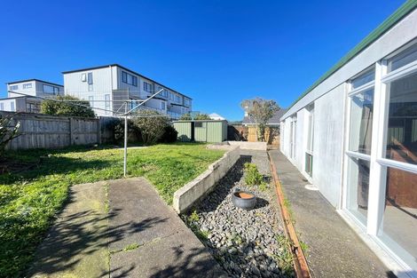 Photo of property in 35 Stanniland Street, Sunnyhills, Auckland, 2010