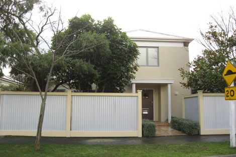 Photo of property in 2/133 Holly Road, St Albans, Christchurch, 8014