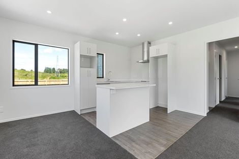 Photo of property in 16 Guy King Place, Huntly, 3700