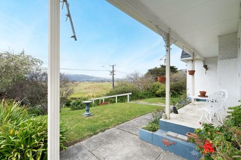 Photo of property in 89 Golf Road, Paraparaumu Beach, Paraparaumu, 5032