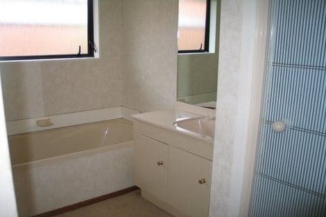 Photo of property in 63 Waiwhetu Road, Waterloo, Lower Hutt, 5011