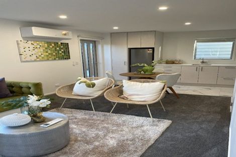 Photo of property in 2/8 Yeovil Road, Te Atatu Peninsula, Auckland, 0610