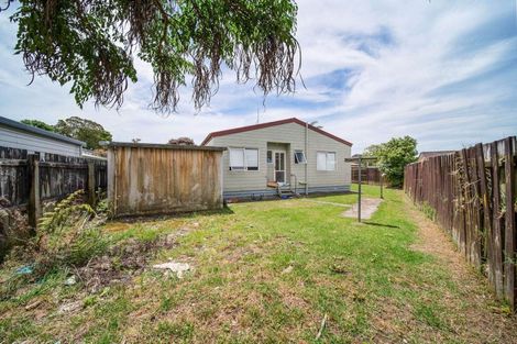 Photo of property in 1/142 Shifnal Drive, Randwick Park, Auckland, 2105