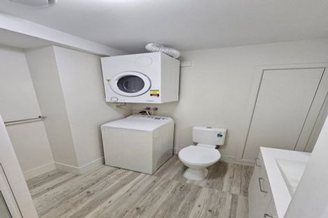 Photo of property in Palm Grove Apartments, 1/13c Palm Grove, Berhampore, Wellington, 6023