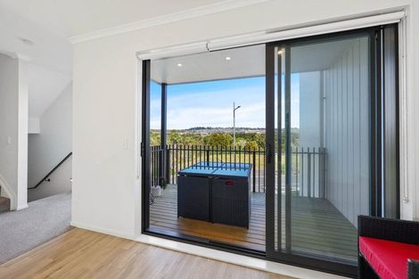 Photo of property in 1 Bonnette Road, Flat Bush, Auckland, 2019