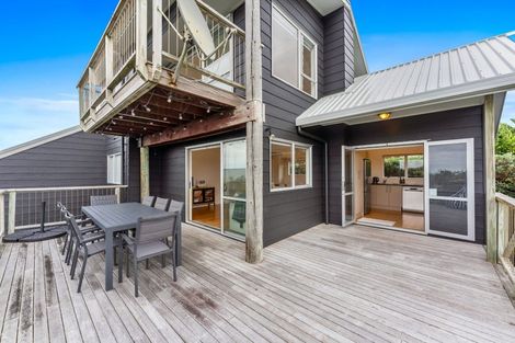 Photo of property in 43 Cumberland Street, Leigh, 0985