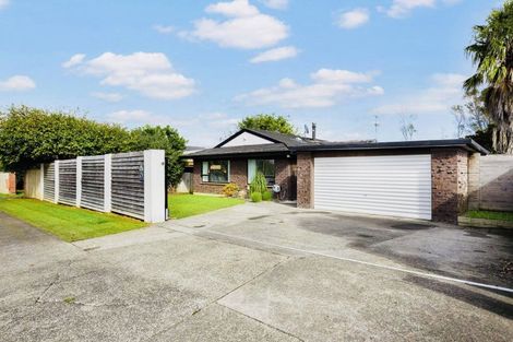 Photo of property in 109 Prince Regent Drive, Half Moon Bay, Auckland, 2012