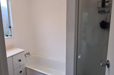 Photo of property in 48 Baylands Drive, Newlands, Wellington, 6037