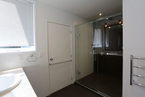 Photo of property in 77 Cliff Road, Torbay, Auckland, 0630