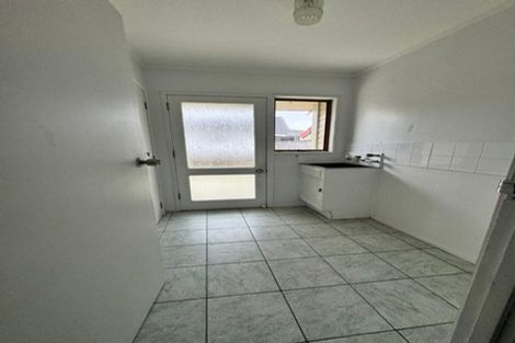 Photo of property in 71 Sandspit Road, Shelly Park, Auckland, 2014