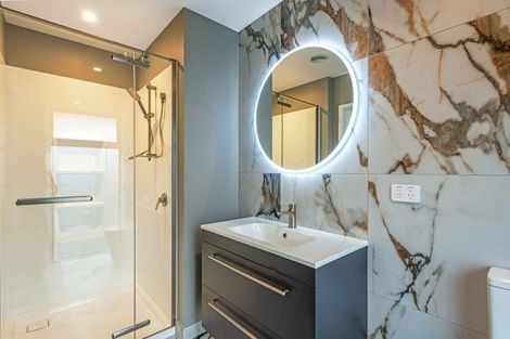 Photo of property in 13 Echo Street, 4702